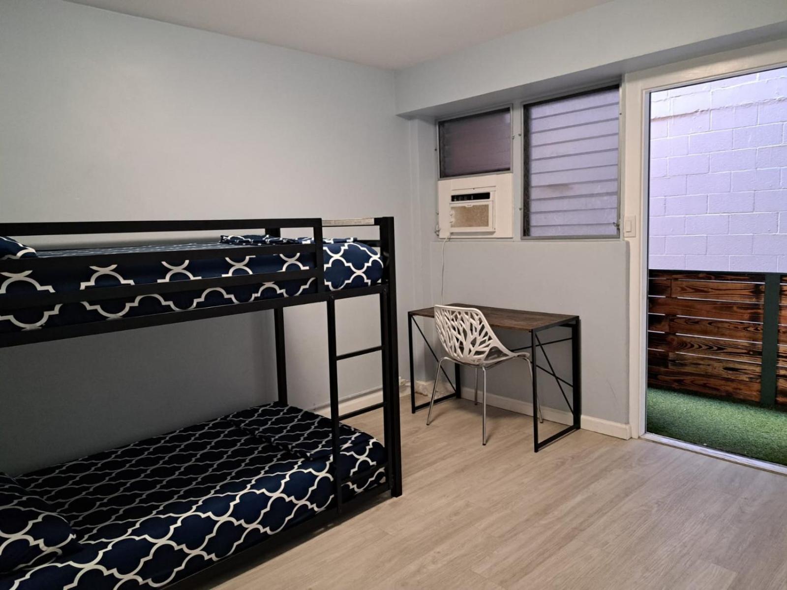 Honu Waikiki By Aloh Hostel Honolulu Ngoại thất bức ảnh