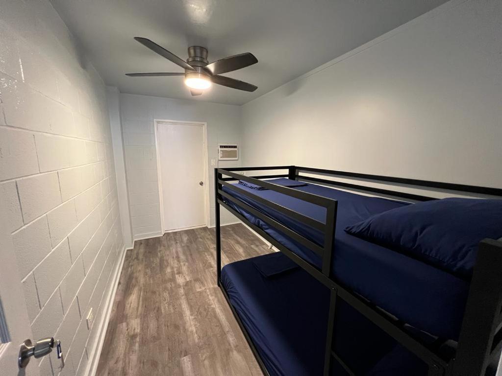 Honu Waikiki By Aloh Hostel Honolulu Ngoại thất bức ảnh